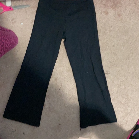 Lululemon capris - Picture 3 of 5